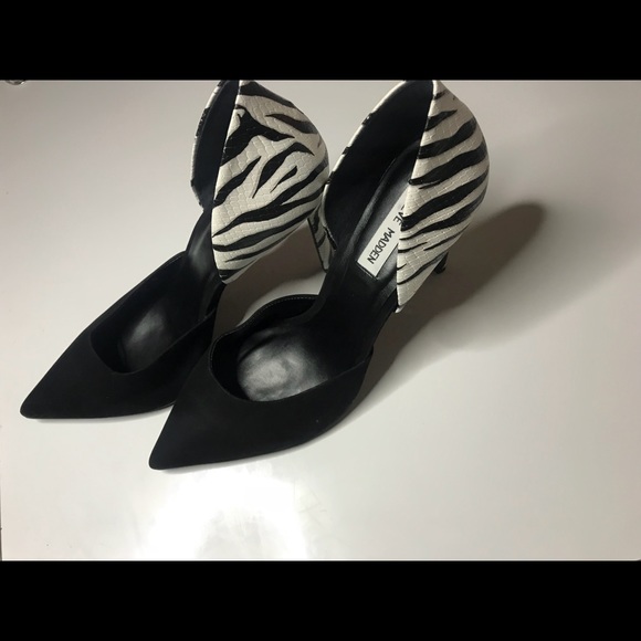 Shoes with my matching blouse - Picture 10 of 16